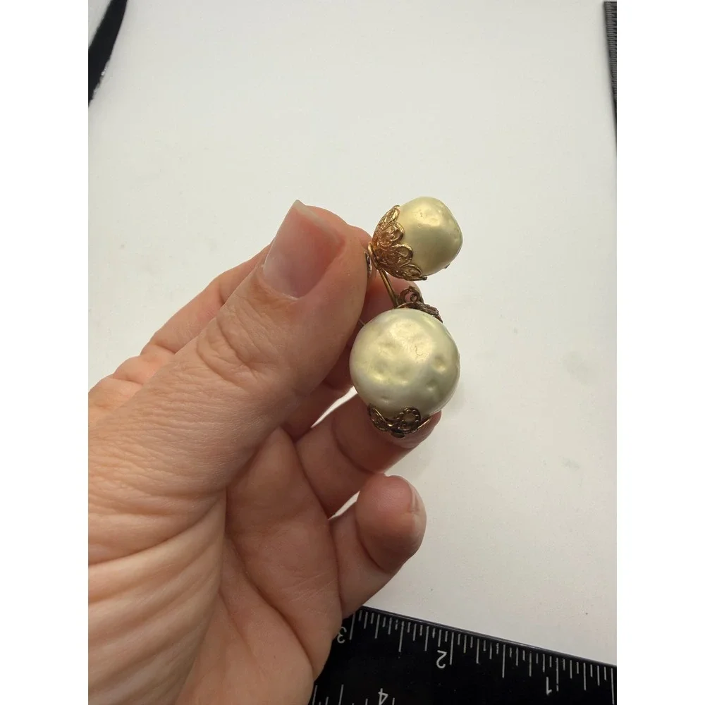 Vintage Baroque Faux Pearl Double Drop Clip On Earrings Gold Tone Filigree‎ Caps
